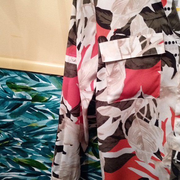 Calvin Klein Tropical Printed Tab Sleeve Blouse - Picture 6 of 7